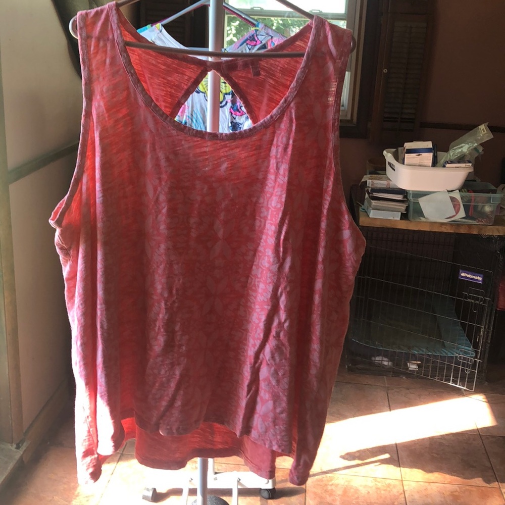Lot of Three Fresh Produce Tops